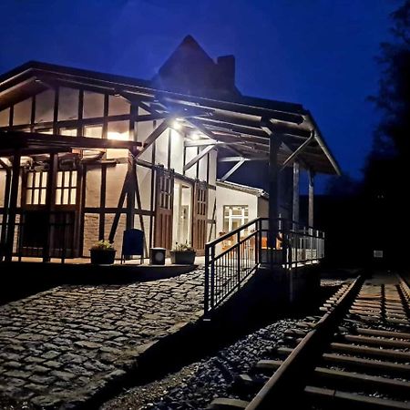 Museumsbahnhof Ahuette Hotel Üxheim Buitenkant foto