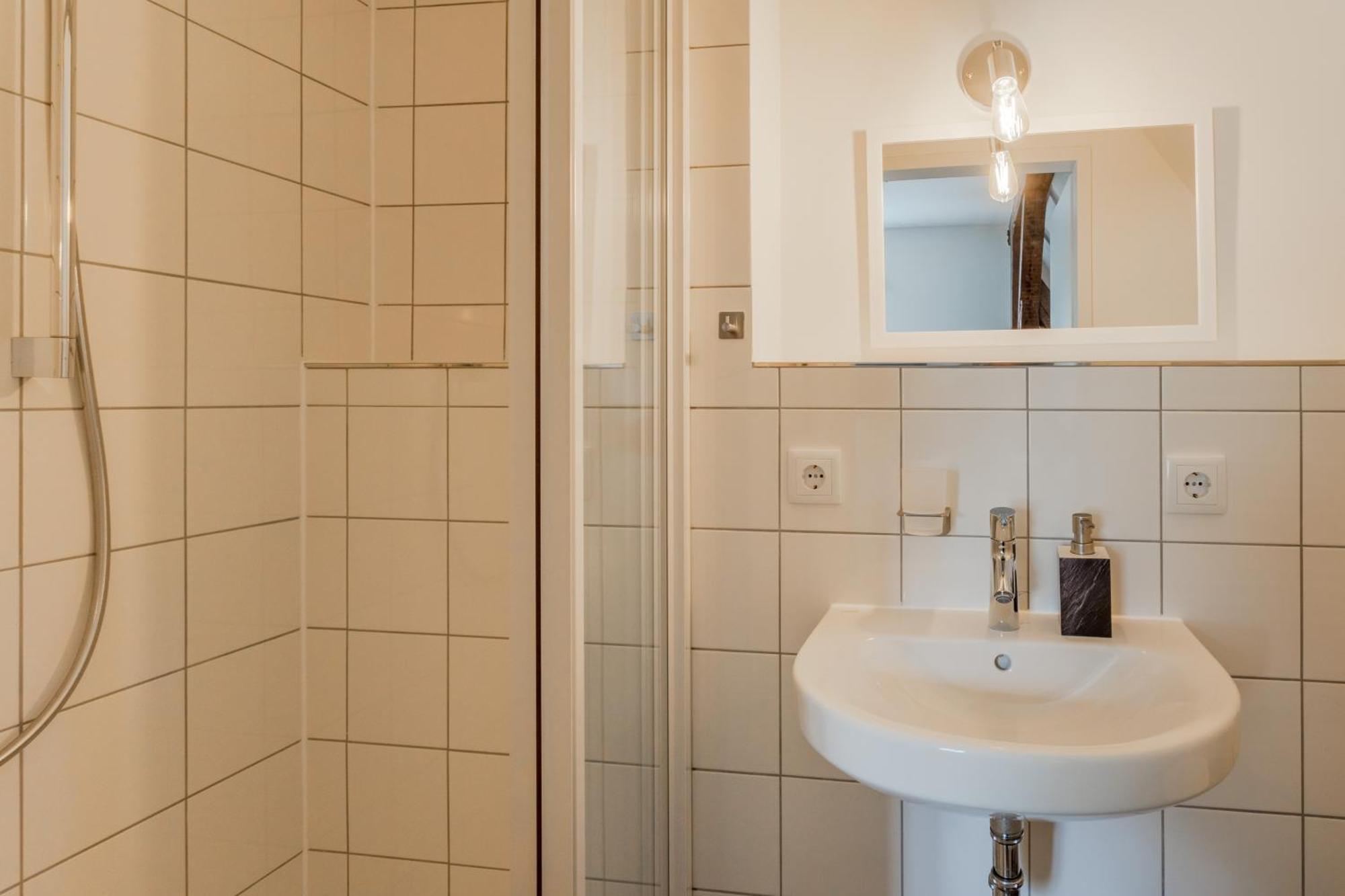 Museumsbahnhof Ahuette Hotel Üxheim Buitenkant foto
