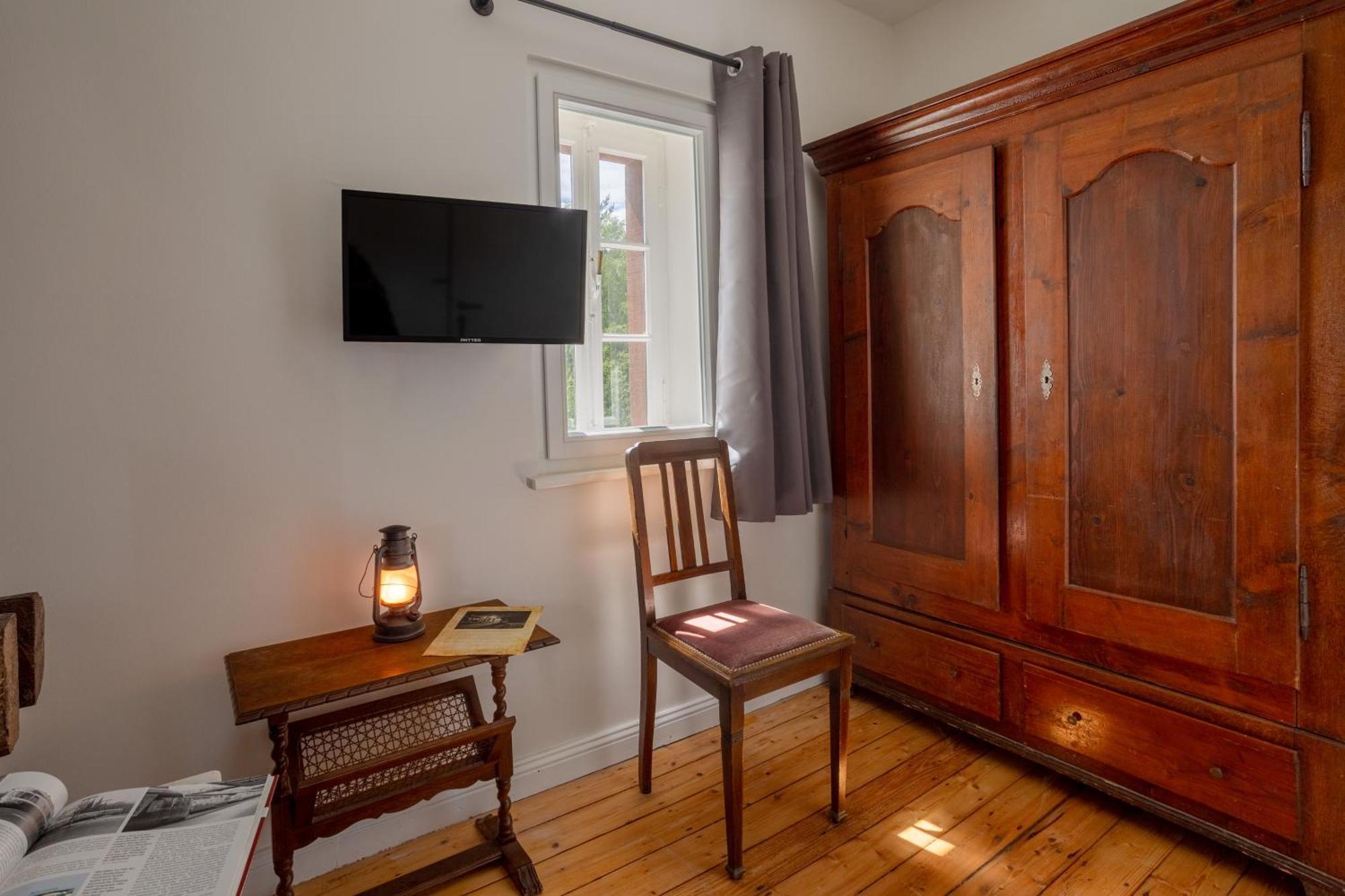 Museumsbahnhof Ahuette Hotel Üxheim Buitenkant foto